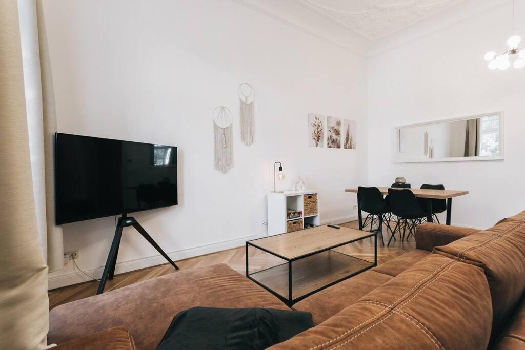 Tip! Design-Apartment In Toplage 75Qm In Szeneviertel Dresden Exterior photo
